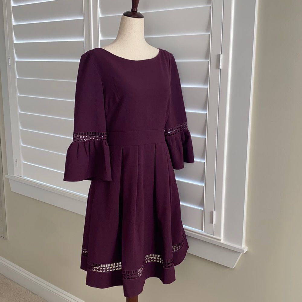 Eliza J fit and flare sz 6 boat neck bell sleeve dress